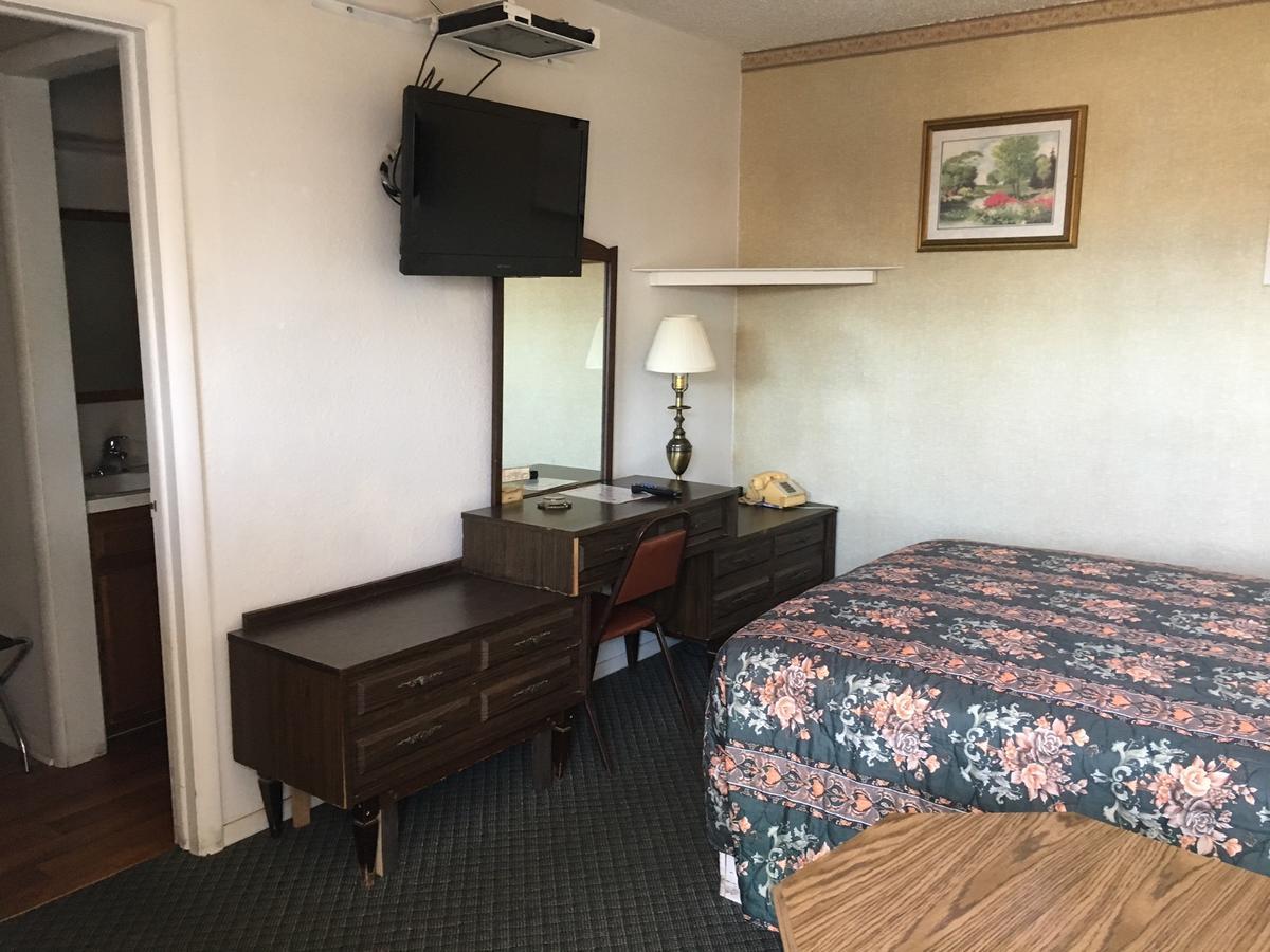 Skyliner Motel Stroud Exteriér fotografie